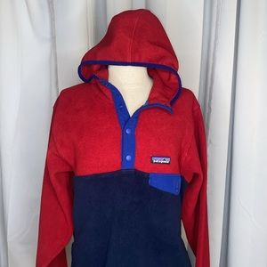 Patagonia synchilla pullover with hoodie women’s size small